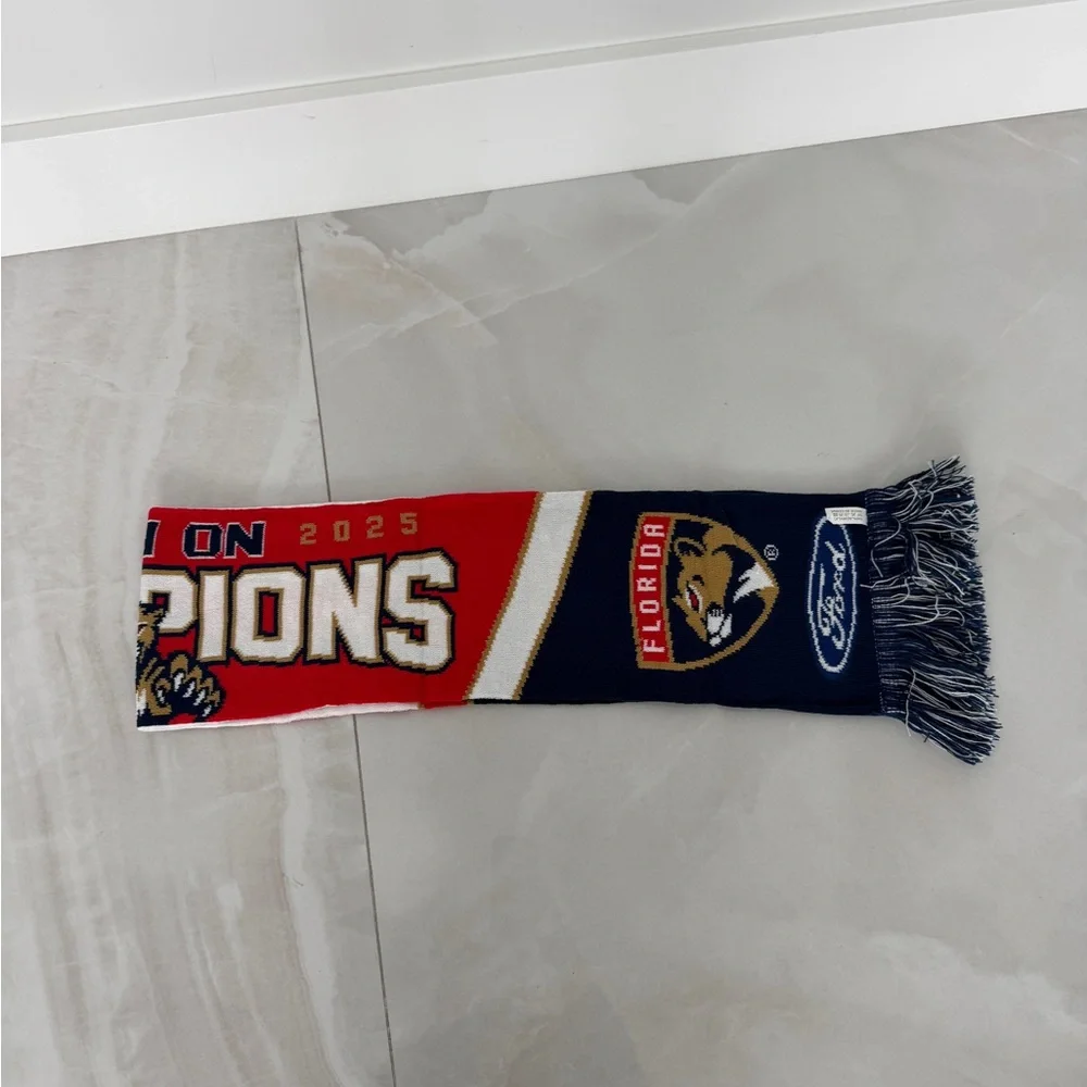 Newest in Package Florida Panthers 2024/25 Stanley Cup Champs REIGN ON NHL Scarf